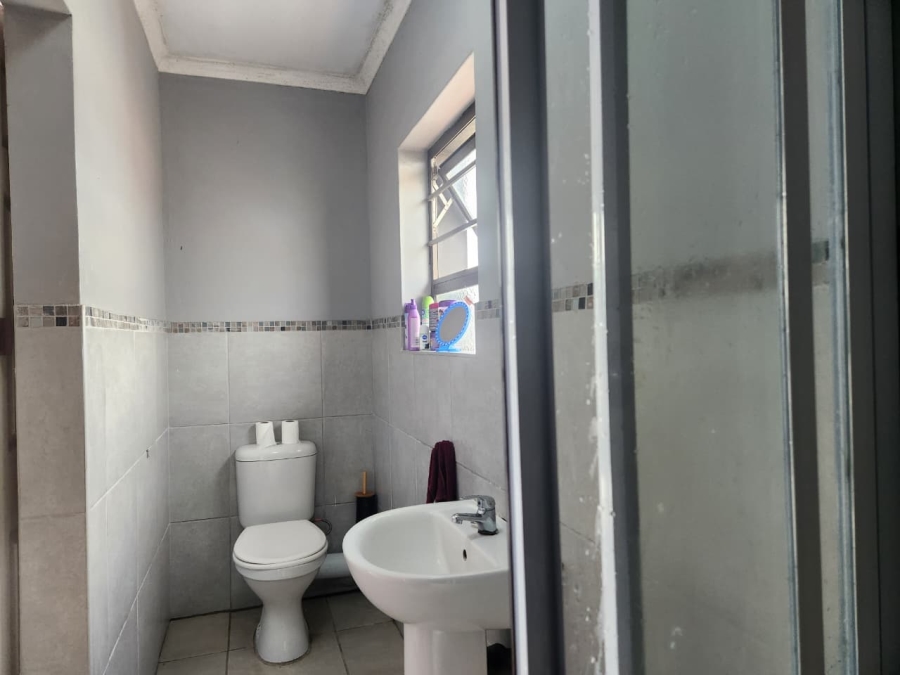 4 Bedroom Property for Sale in Levallia Western Cape